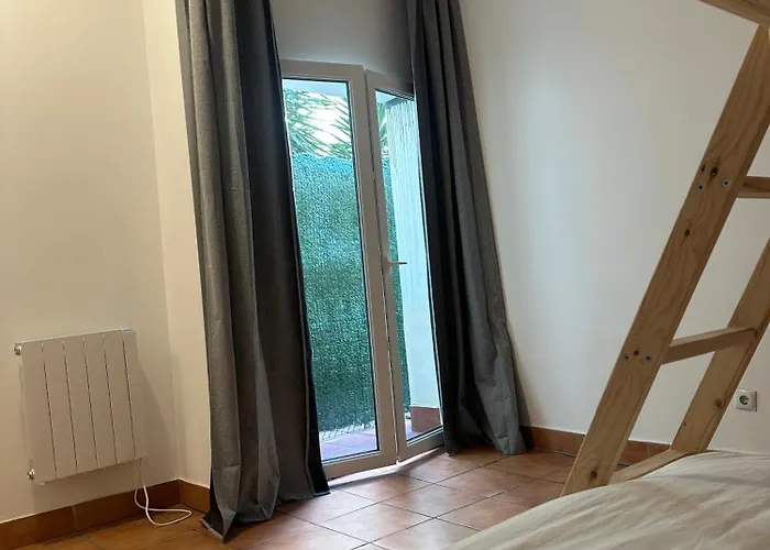 Urban Garden Hostel Μπιλμπάο